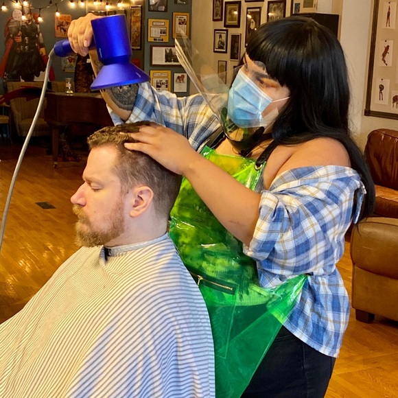 Meet your Posher, Alondra - Picture 4 of 6